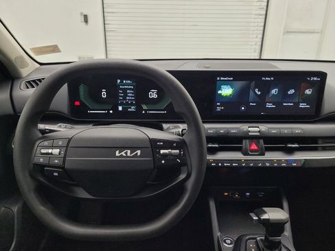 Used 2025 Kia K4 FWD image 22