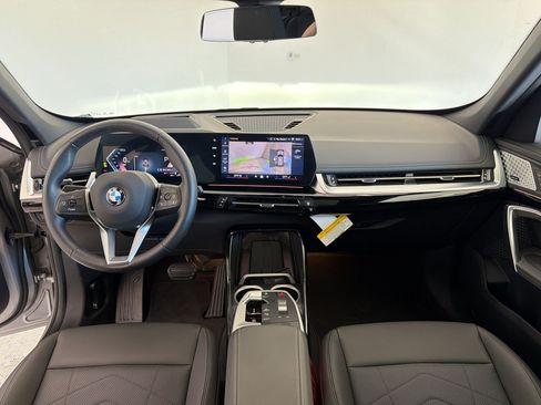Used 2025 BMW X1 xDrive28i w/ Premium Package AWD/4WD image 16