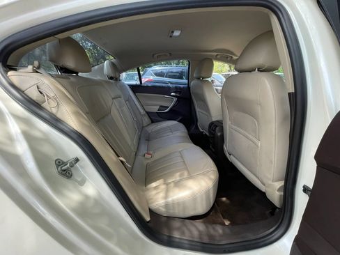 Used 2013 Buick Regal Premium FWD image 28