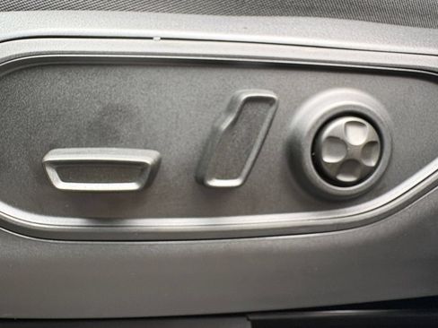 New 2026 Jeep Grand Cherokee Laredo X RWD image 13