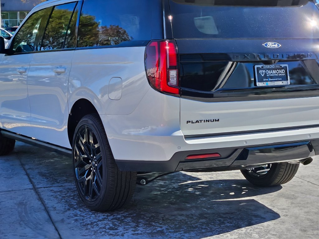 New 2027 Ford Expedition Max Platinum w/ Stealth Performance Package AWD/4WD image 5