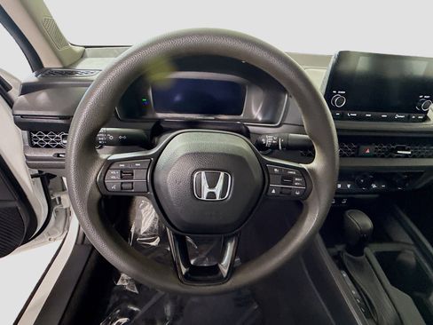 Used 2023 Honda Accord EX image 13