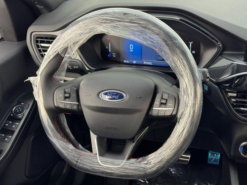 Used 2024 Ford Escape ST-Line Select image 18