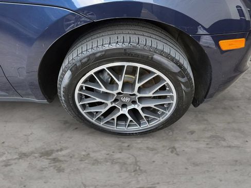 Used 2018 Porsche Macan Sport Edition AWD/4WD image 46