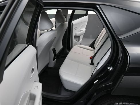 Certified 2024 Hyundai Kona SEL AWD/4WD image 11