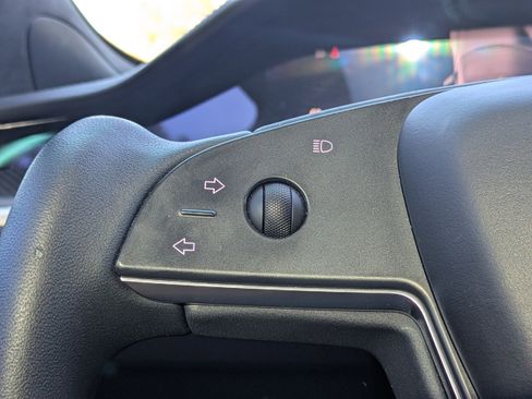 Used 2023 Tesla Model S Plaid image 26