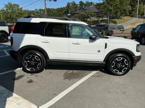 Used 2023 Ford Bronco Sport Outer Banks w/ Tech Package AWD/4WD image 9