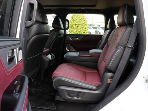 New 2026 INFINITI QX80 Autograph image 19