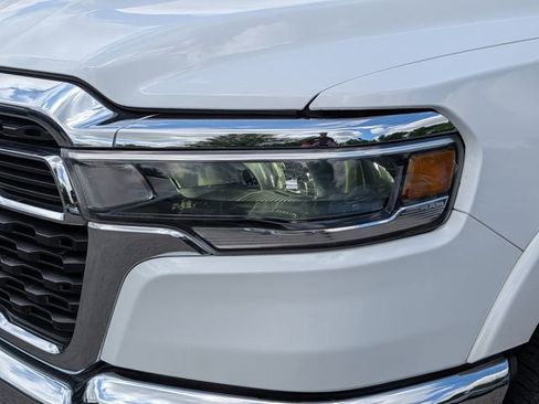 Used 2025 RAM 1500 Big Horn AWD/4WD image 7