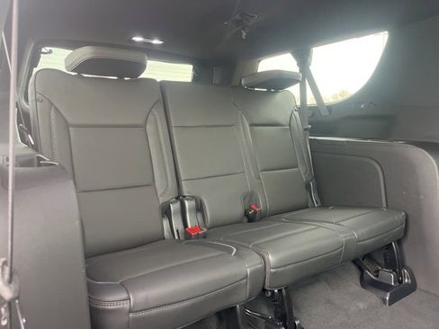 Used 2023 GMC Yukon XL Denali image 53