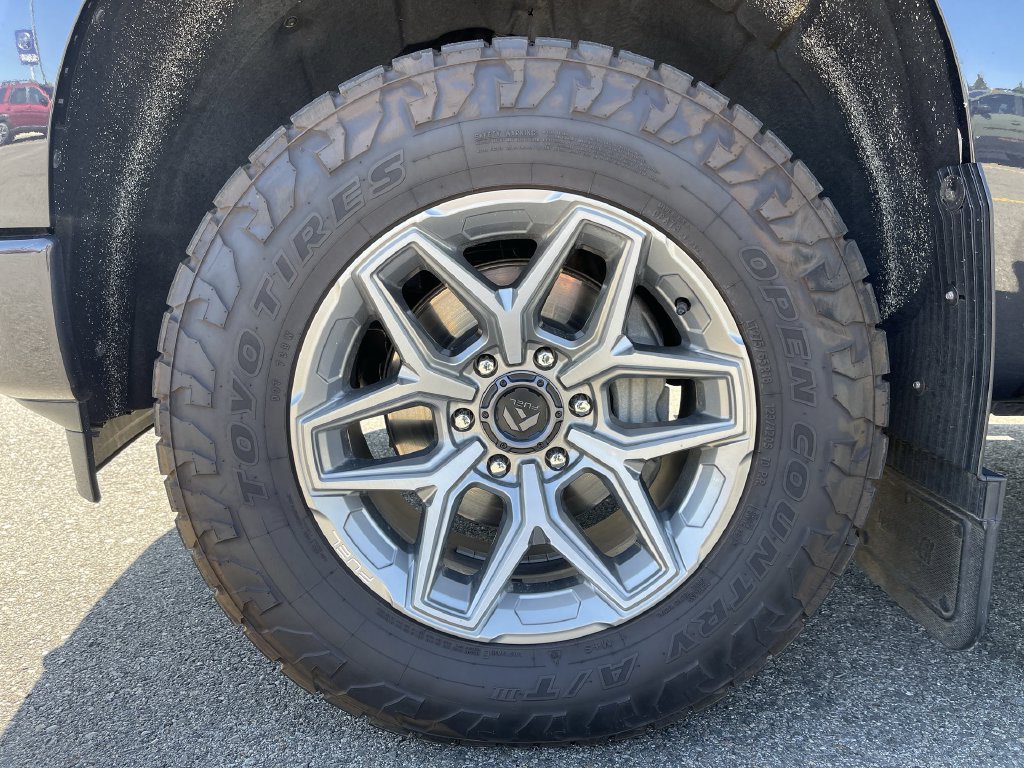 Used 2024 Chevrolet Silverado 1500 RST w/ Convenience Package II AWD/4WD image 44