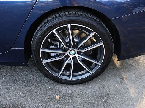 Used 2019 BMW 330i Sedan w/ Premium Package RWD image 8