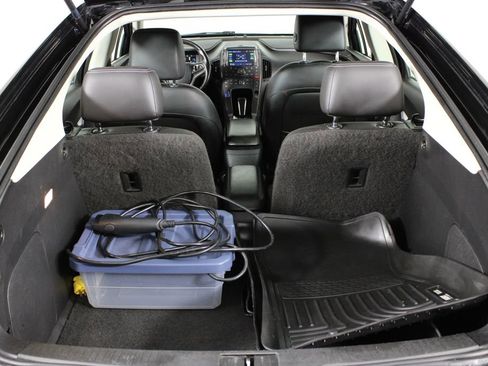 Used 2015 Chevrolet Volt Premium w/ Premium Trim Package image 16