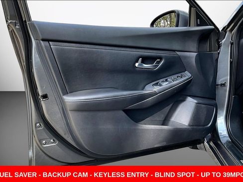 Used 2021 Nissan Sentra SV FWD image 19