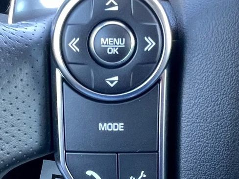 Used 2017 Land Rover Range Rover Sport AWD/4WD image 19
