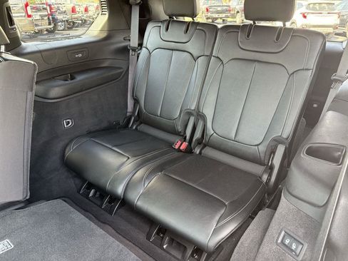 Used 2023 Jeep Grand Cherokee L Overland image 18