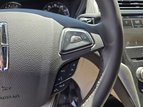 Used 2017 Lincoln MKC Reserve FWD image 30