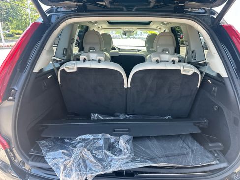 Used 2023 Volvo XC90 B6 Plus w/ Protection Package AWD/4WD image 33