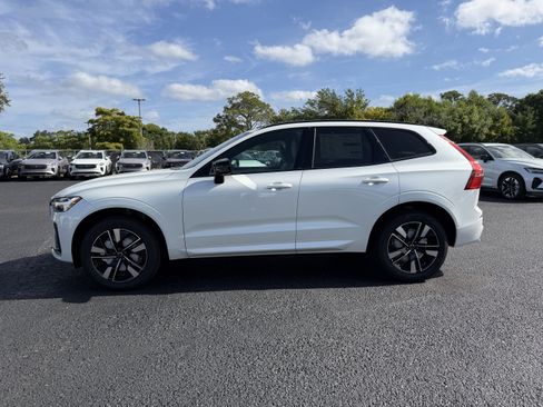 New 2026 Volvo XC60 B5 Core AWD/4WD image 6