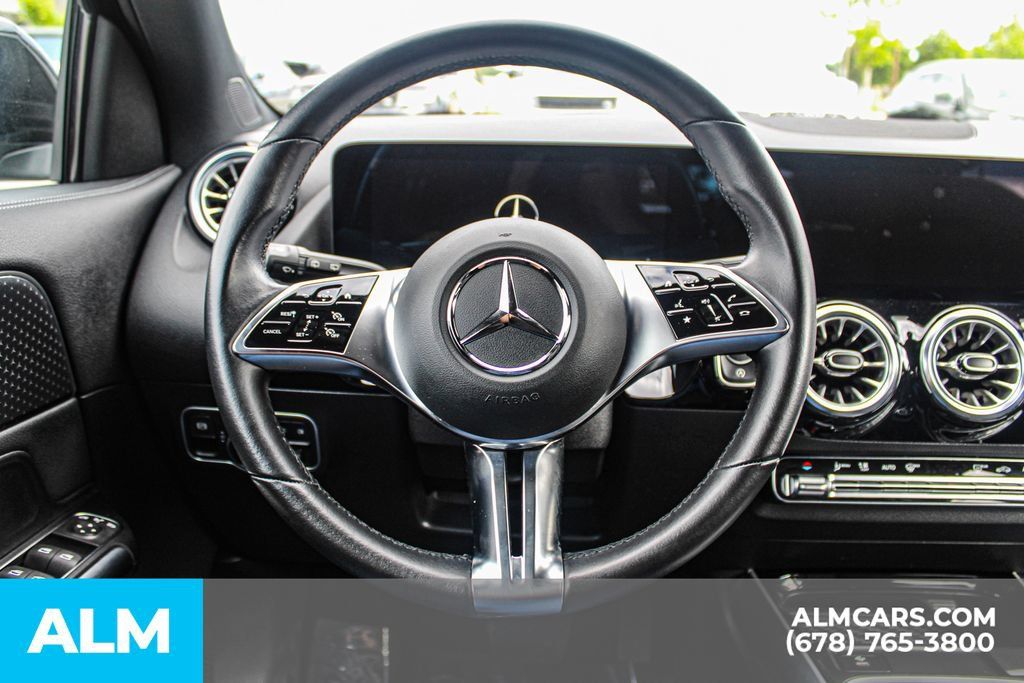 Used 2025 Mercedes-Benz GLA 250 image 24