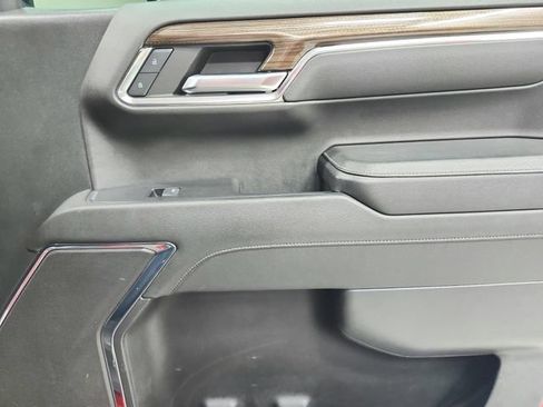 Used 2023 Chevrolet Silverado 1500 LT AWD/4WD image 43