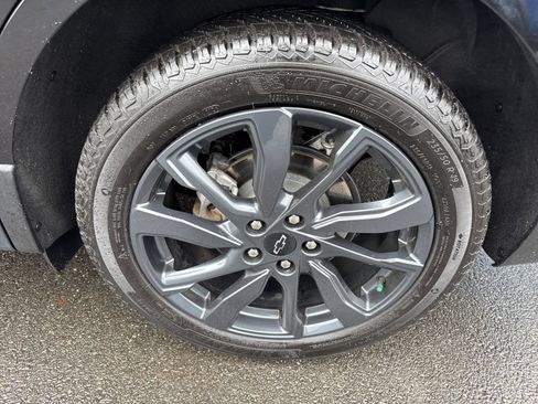 Used 2022 Chevrolet Equinox RS FWD image 10