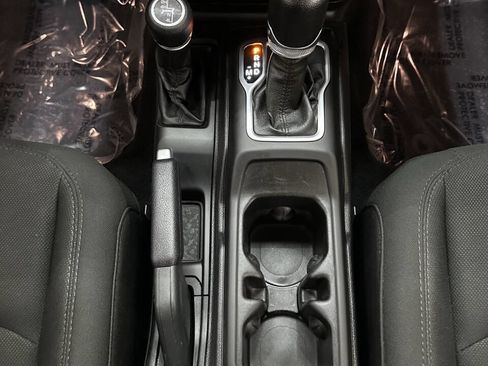 Used 2018 Jeep Wrangler Unlimited Sport S AWD/4WD image 27
