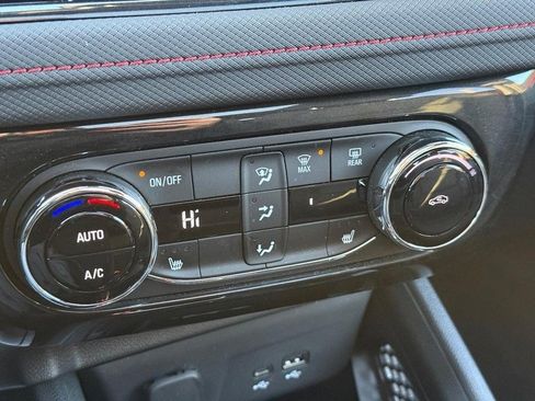 Used 2024 Chevrolet TrailBlazer RS w/ Convenience Package image 30