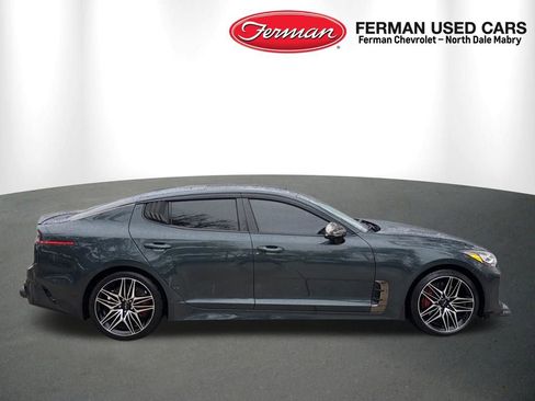 Used 2022 Kia Stinger GT2 image 2