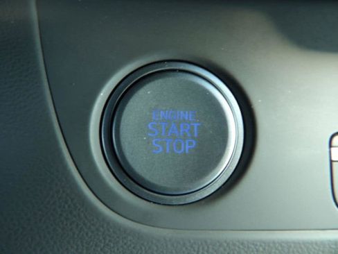 Certified 2024 Hyundai Elantra SEL FWD image 19