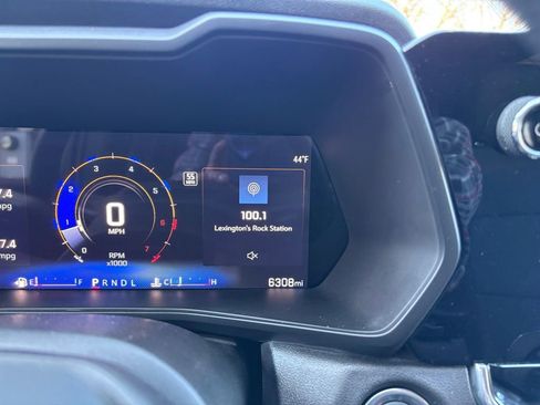 Used 2025 Chevrolet Colorado W/T w/ Advanced Trailering Package image 27