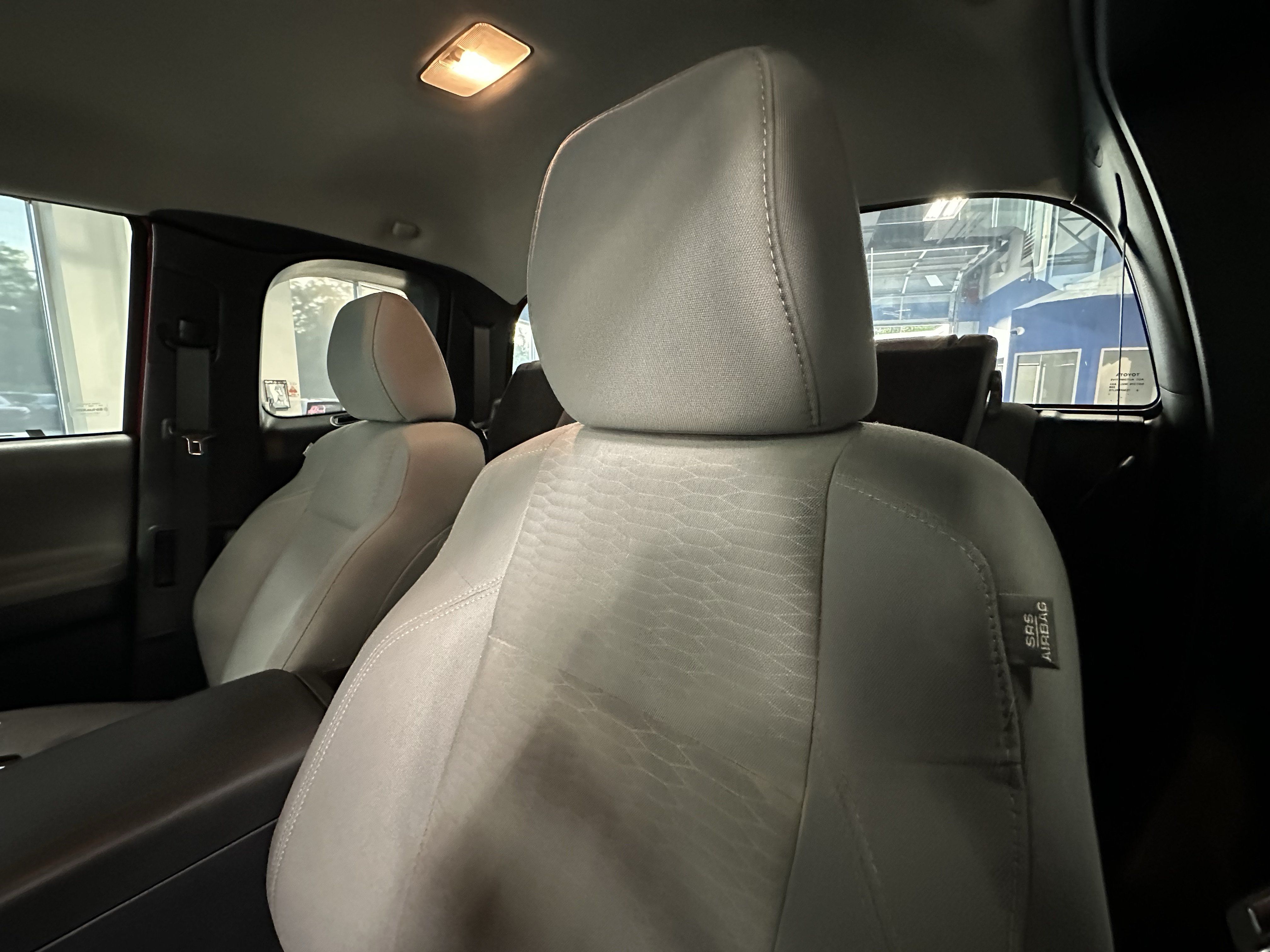 Used 2019 Toyota Tacoma SR5 AWD/4WD image 10