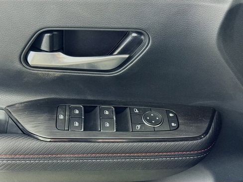 New 2026 Nissan Kicks SR w/ Cold Weather Package image 15