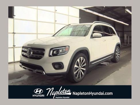 Used 2021 Mercedes-Benz GLB 250 w/ Premium Package image 1