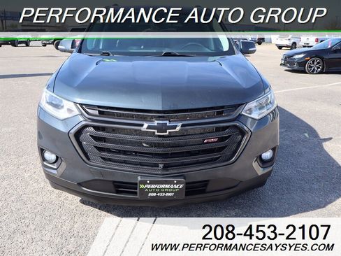 Used 2021 Chevrolet Traverse RS image 2