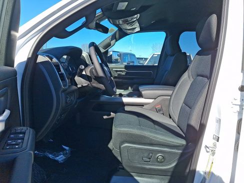 New 2026 RAM 1500 4x4 Crew Cab image 6