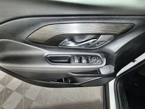 Used 2022 GMC Terrain SLE w/ Driver Convenience Package image 15