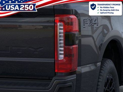 New 2026 Ford F250 Lariat w/ Black Appearance Package AWD/4WD image 21