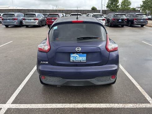 Used 2017 Nissan Juke S FWD image 4