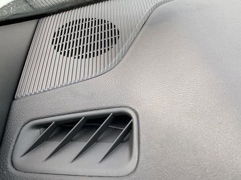 New 2025 Jeep Grand Cherokee Altitude image 47