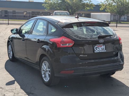 Used 2017 Ford Focus SE FWD image 8