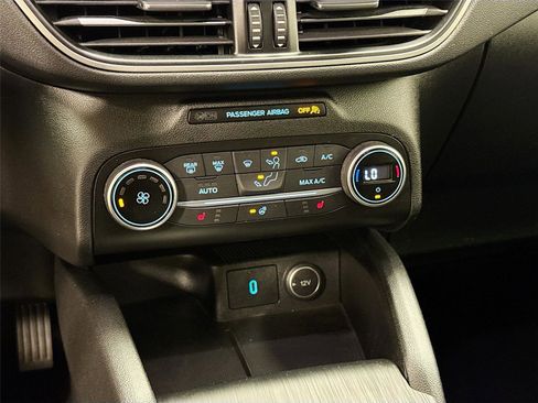 Used 2020 Ford Escape SEL image 16