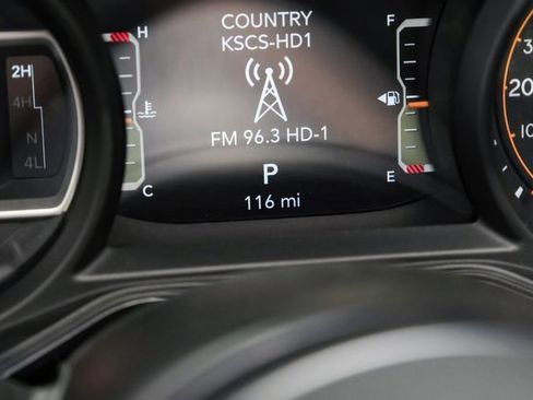 Used 2024 Jeep Wrangler Unlimited Rubicon w/ Technology Group image 70