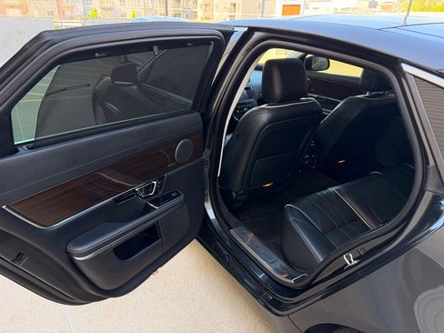Used 2014 Jaguar XJ L Portfolio RWD image 13
