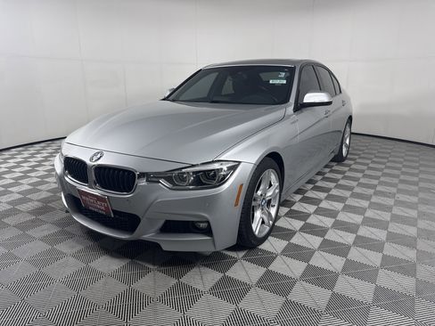 Used 2017 BMW 330i Sedan image 1