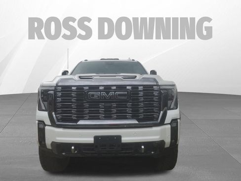 Used 2024 GMC Sierra 2500 Denali Ultimate AWD/4WD image 4