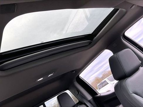 Used 2021 Chevrolet Silverado 1500 RST w/ Convenience Package II image 28