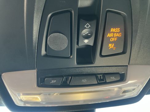 Used 2013 BMW 335i xDrive Sedan AWD/4WD image 30