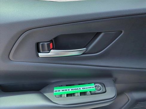New 2026 Toyota Prius Plug-In Hybrid FWD image 11