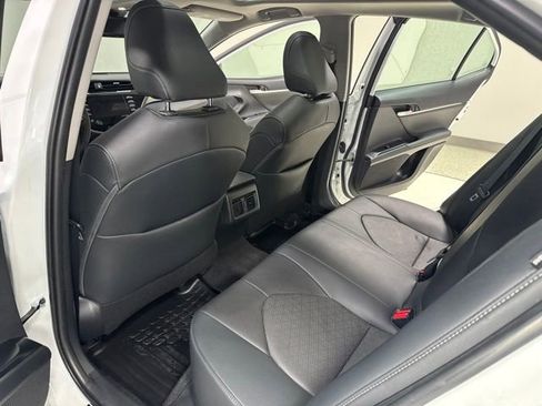 Used 2019 Toyota Camry XSE FWD image 26